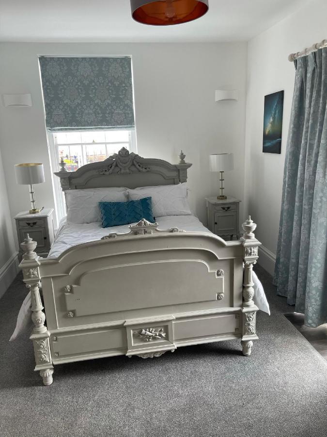 Master Accommodation Suite 2 Sea View With Balcony Hastings Bagian luar foto